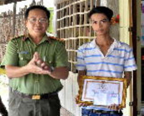 Nhân dân đồng lòng vây bắt trộm