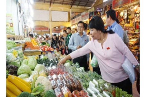 Mỗi năm, cả nước có hơn 5.000 người bị ngộ độc thực phẩm