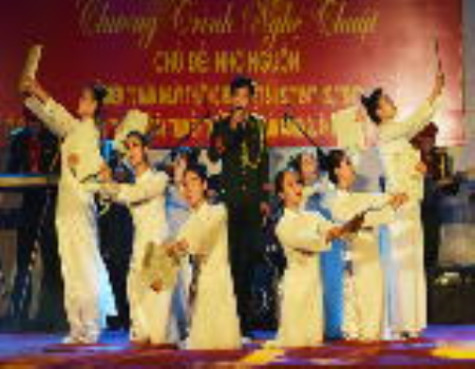 70 năm tay súng, tay đàn