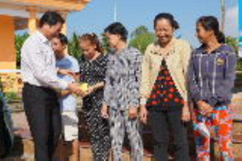 Hành trình “Theo bước chân những người anh hùng”