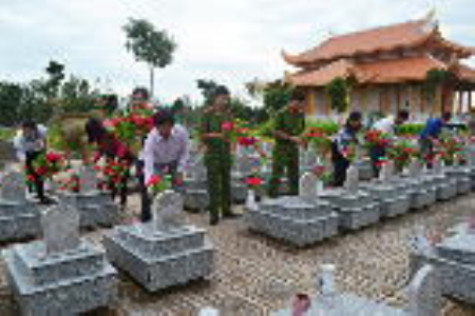 Tháng Bảy tri ân