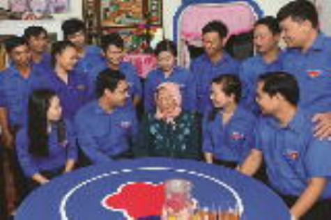 Góp sức trẻ dựng xây thành phố văn minh, hiện đại