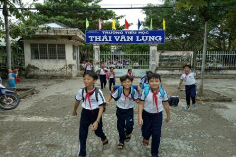 Tinh gọn hệ thống trường lớp