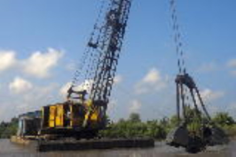 Bảo vệ sản xuất trước triều cường bất thường