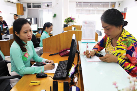 Cuối năm, ngân hàng chạy đua thu hút khách hàng