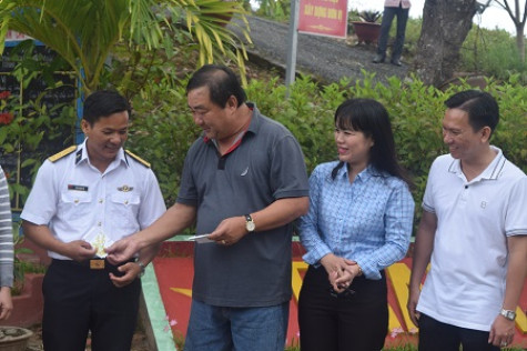 Chúc tết các đơn vị trên đảo thuộc địa phận Kiên Giang