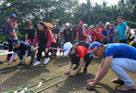 Bổ ích những trò chơi tập thể