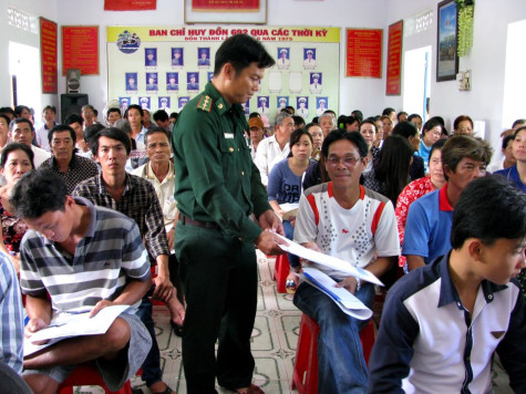 Biên phòng “gieo” luật