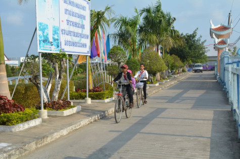 Cán bộ, đảng viên hướng về cơ sở