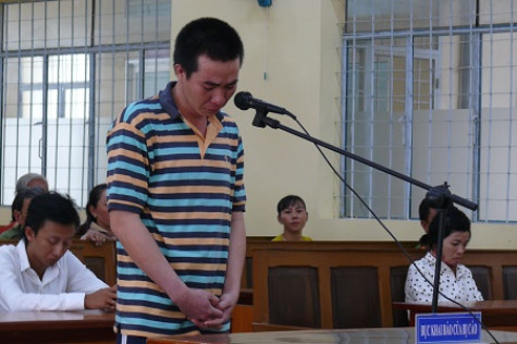 15 năm tù cho kẻ tưới xăng đốt vợ