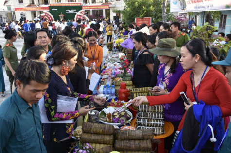 Tình hậu phương - ấm lòng chiến sĩ