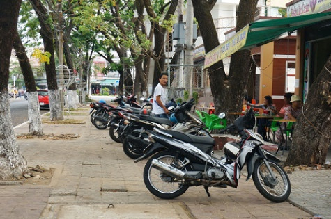 "Xin" thêm 11 ngày để xử lý dứt điểm 11 kiốt tại Công viên Hùng Vương