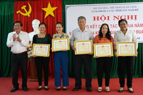 Xây dựng những mô hình, nhân tố mới trong ngành văn hoá