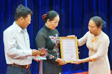 Biểu dương 35 cá nhân làm công tác xã hội tiêu biểu