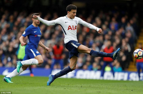 Alli tỏa sáng derby: Chelsea rời xa top 4