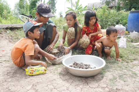 Chật vật với cái nghèo