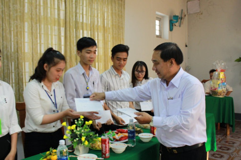 Ban Dân tộc chúc Tết Chôl Chnam Thmây