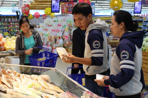 Nhộn nhịp thị trường ngày nghỉ lễ
