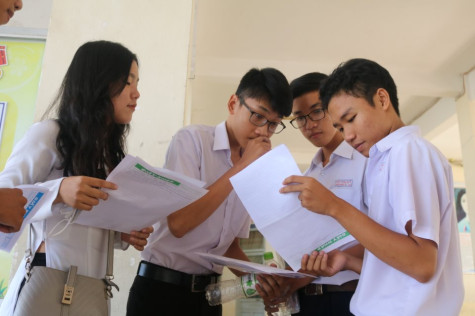 Khoảng 9.000 học sinh tham gia thi thử THPT Quốc gia 2018