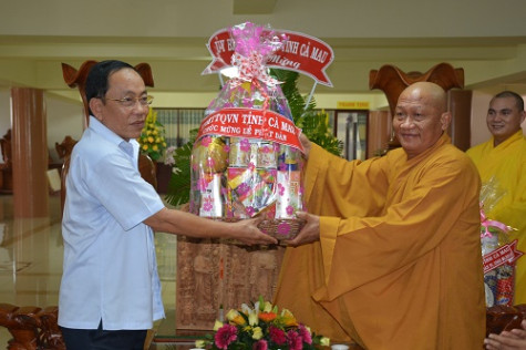 Lãnh đạo tỉnh chúc mừng Đại lễ Phật đản Phật lịch 2562