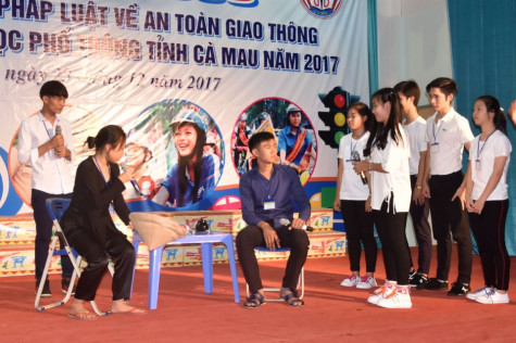 Tuổi trẻ  với an toàn giao thông