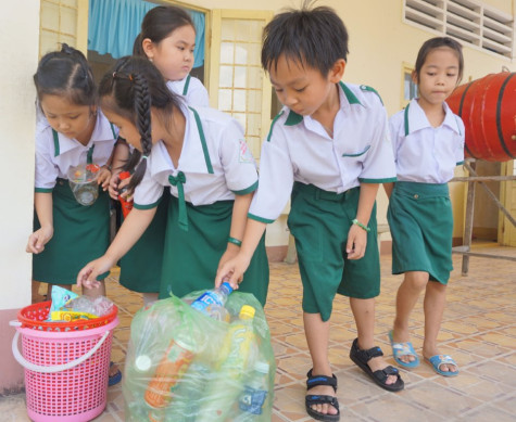 Đa dạng mô hình học và làm theo Bác