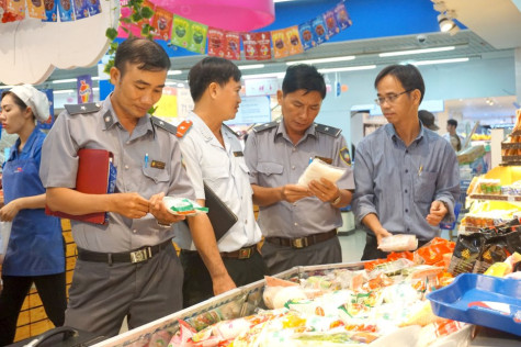 Siết chặt quản lý  nhãn mác hàng hoá