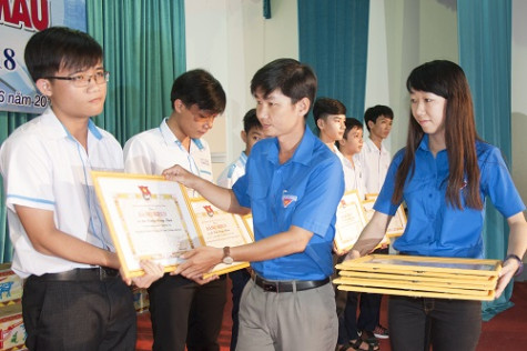 9 tập thể, 37 cá nhân đạt giải trong hội thi Tin học trẻ