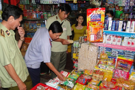 Không để hàng hoá nước ngoài lợi dụng chính sách giảm thuế