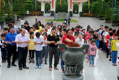 Tổ chức hoạt động ngoại khóa cho 200 thiếu nhi