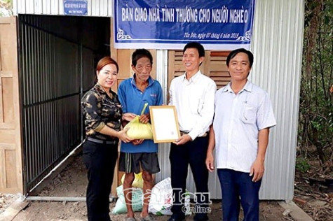 Học Bác từ những điều nhỏ nhất