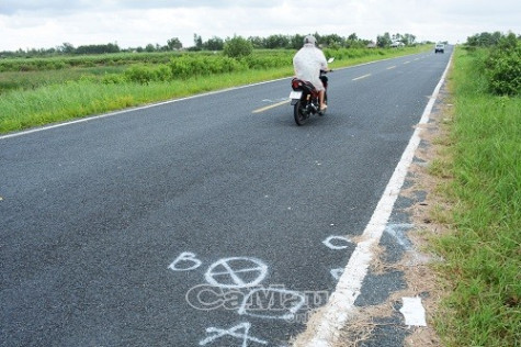 Tai nạn giao thông làm bé trai hôn mê