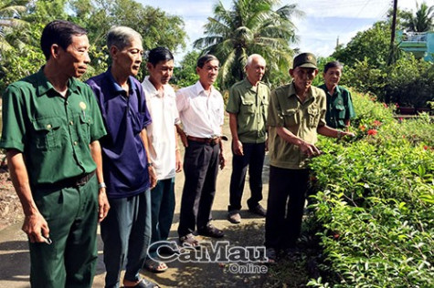 Học Bác là phải cần cù, siêng năng
