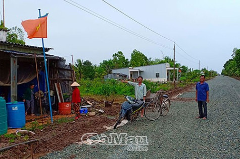 Nông trường  không có thẩm quyền cấp giấy chứng nhận quyền sử dụng đất