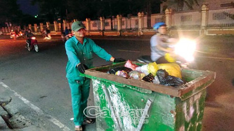 ​Thiết thực tuyến đường  tự quản vệ sinh môi trường