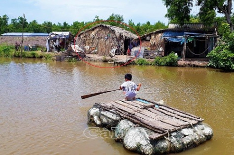 Cụ ông lượm ve chai nuôi vợ liệt giường và chắp cánh ước mơ học hành của chắt