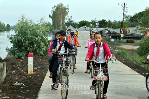 Nửa chặng đường phấn đấu