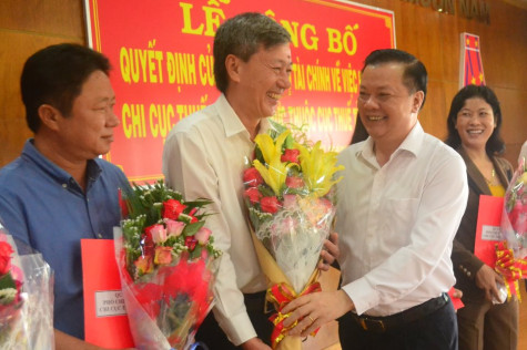Trao quyết định thành lập Chi cục Thuế khu vực I
