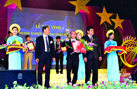 Phân bón công nghệ sinh học hiệu Con Lười