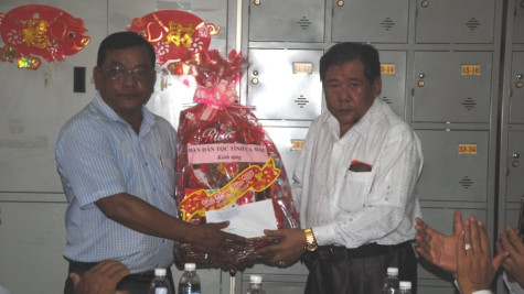 Chúc tết Nguyên tiêu đồng bào người Hoa