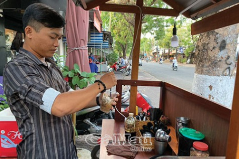 Khởi nghiệp với cà phê mang về