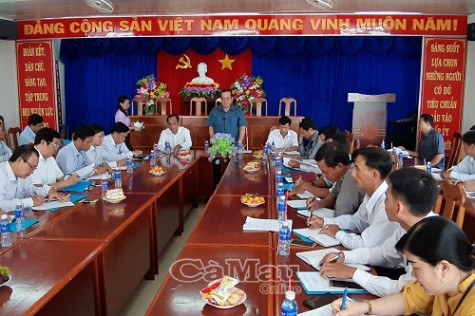 Cán bộ, đảng viên phải tiên phong trong hành động thực tiễn