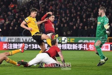 Hàng thủ mắc sai lầm, Man Utd lại thua Woverhampton