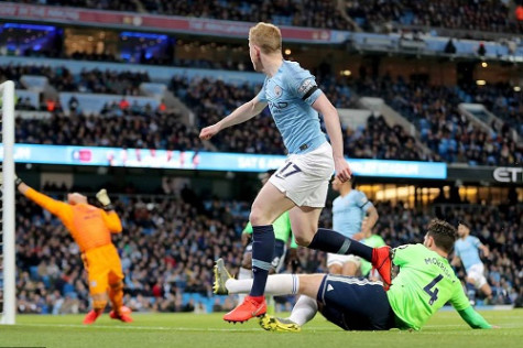 Thắng nhẹ Cardiff, Man City trở lại ngôi đầu