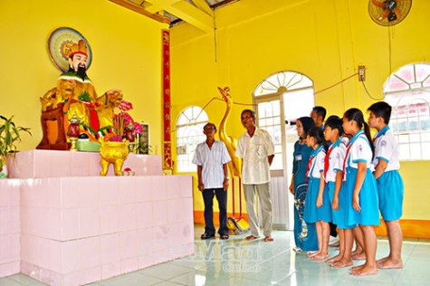 Nối đời hương khói Vua Hùng