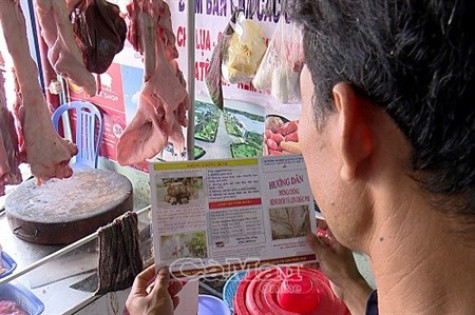 Thiết lập tin nhắn và số đường dây nóng trong phòng dịch tả heo châu Phi