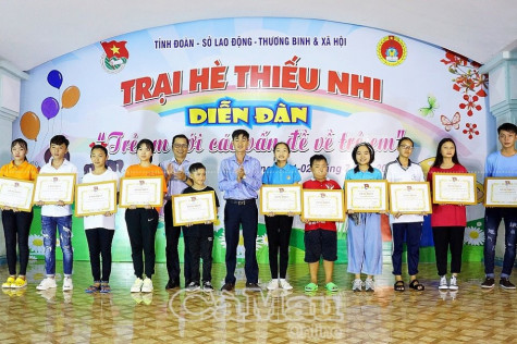 Nhiều kiến thức bổ ích từ trại hè thiếu nhi và diễn đàn các vấn đề về trẻ em