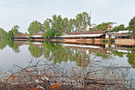 Hồ Vân Thuỷ: Những hình ảnh chướng mắt