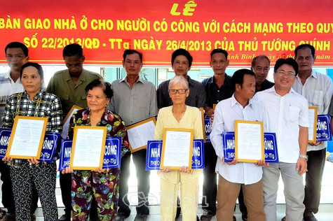 Trọn nghĩa vẹn tình