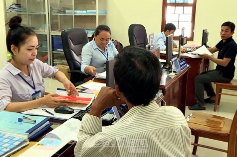 Hướng tới nền hành chính hiện đại và phục vụ